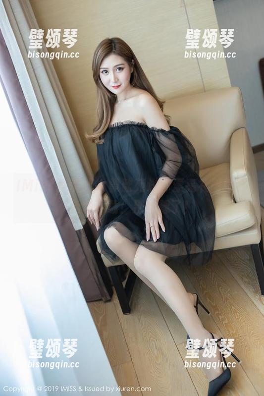 IMiss爱蜜社-黄歆苑 IMiss爱蜜社 - 黄歆苑送你漂亮礼服图,免费下载!别犹豫了!