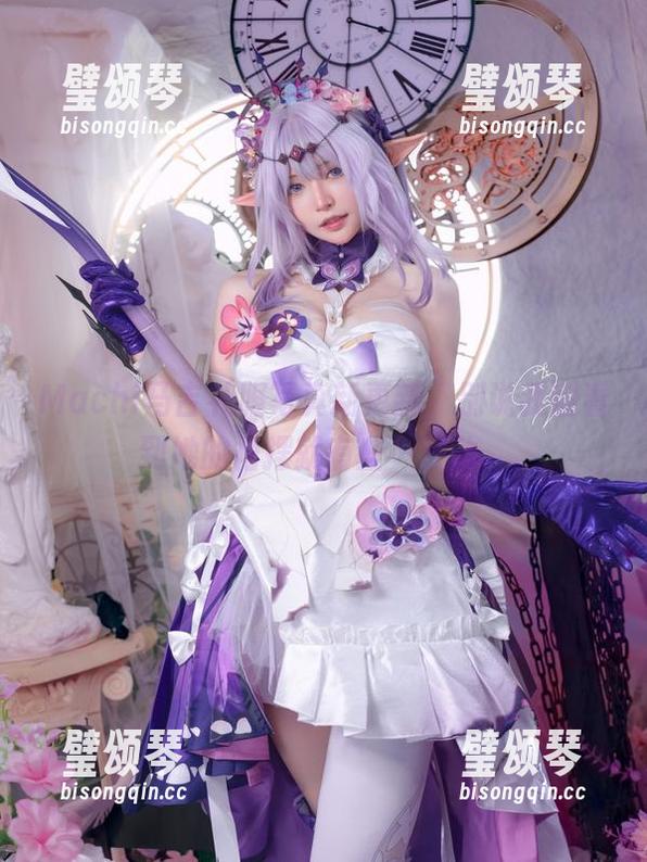Machi马吉 Machi马吉礼服写真新更新,别说我刚看到她的裙摆就有些…波动。