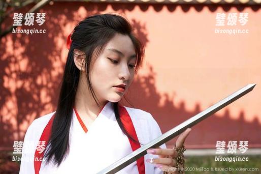 MiiTao蜜桃社-雪梨sherry MiiTao蜜桃社 - 雪梨sherry妹妹的在线小舞台合集,打算租一个吗?