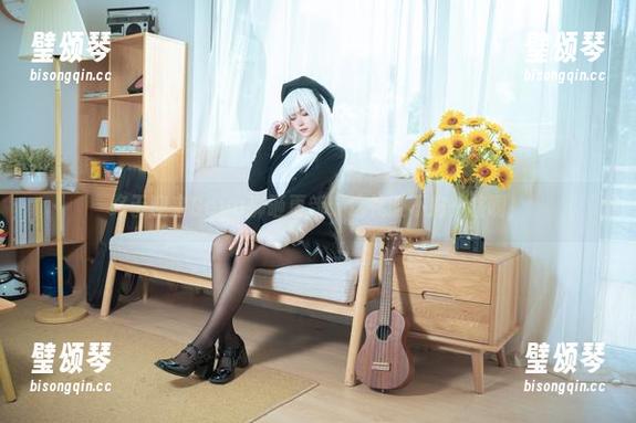 Seya狮砸 终于迎来Seya狮砸更新:这礼服不拘一格啊!