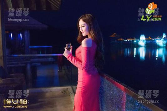 TGOD推女神-梁莹Sugar TGOD推女神 - 你没见过的梁莹Sugar私拍:当美腿遇上镜头!