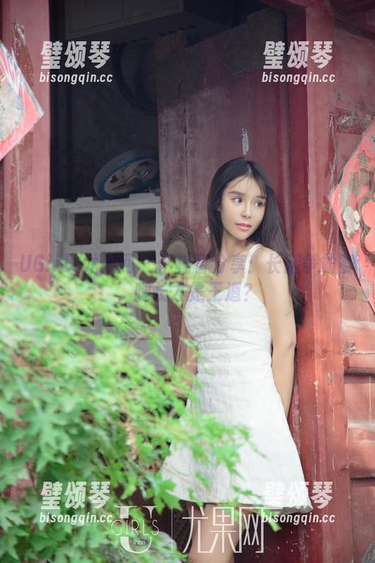 UGirls尤果网-于梓馨 UGirls尤果网 - 于梓馨分享:长腿争霸赛,腿长才是王道?