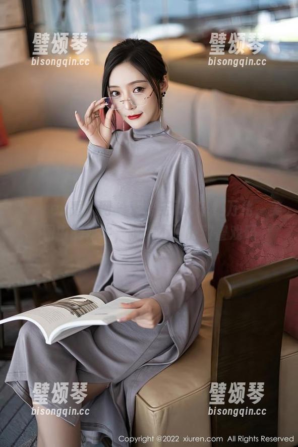 Xiuren秀人网-于诺诺ise Xiuren秀人网 - 于诺诺ise千变万化,美图中的奶牛,驯服不了的甜蜜戏码