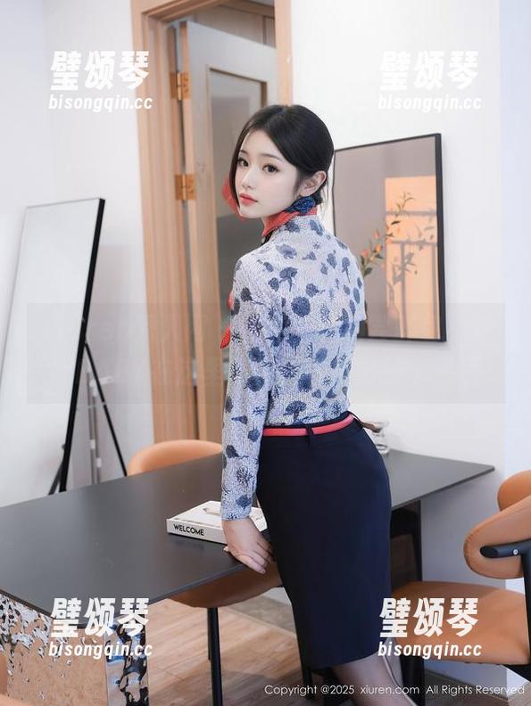 Xiuren秀人网-安妮BABY Xiuren秀人网 - 空姐的私拍尝鲜包,安妮BABY在这里与飞行梦暂时撞个正着