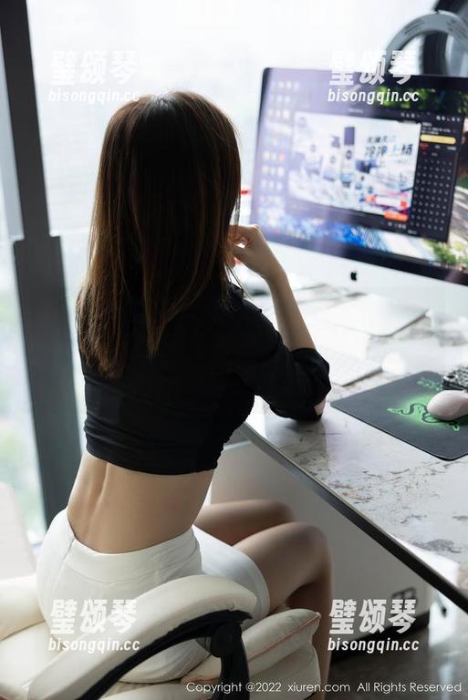 Xiuren秀人网 - 这是杏子Yada的夏日写真，原图上有个别的“果香”，难道只我一个人注意到了吗？