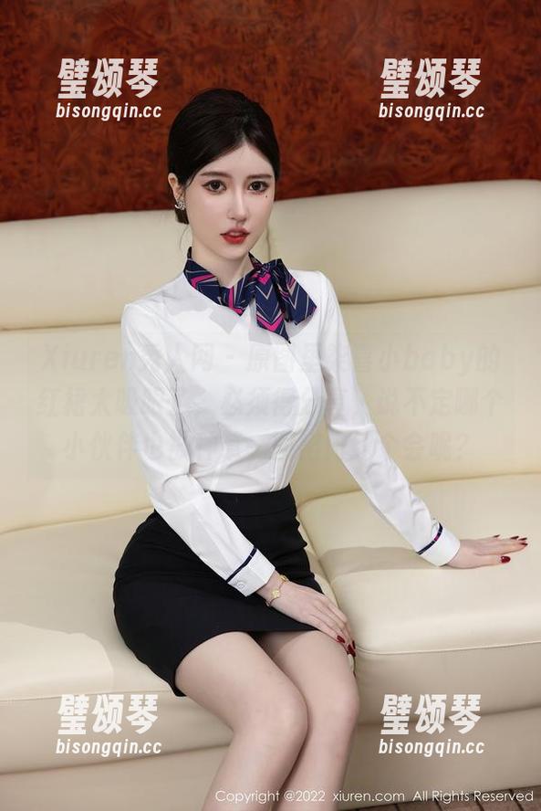 Xiuren秀人网-柒喜小baby Xiuren秀人网 - 原图里柒喜小baby的红裙太吸眼了,必须得分享,说不定哪个小伙伴也被种草一同出门约个会呢?