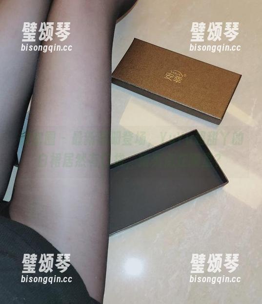 YuYu超甜丫 微密圈 - 最新图册登场,YuYu超甜丫的白裙居然有口袋,猜亮点在哪里?