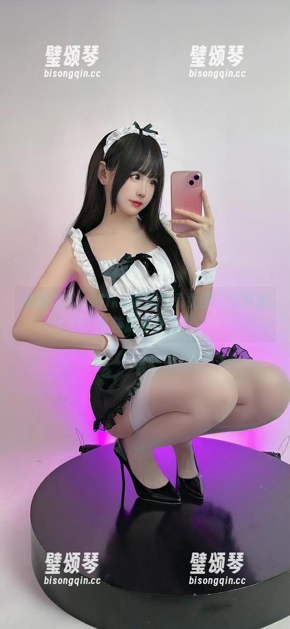miko酱吖 美图大赏:Miko酱化身兔女郎,今夏的最佳解暑良方!