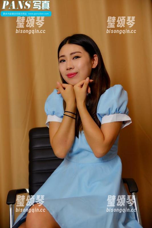 pans-小九 pans - 图集:小九和那袭白衬衫,是风的宠儿吗?