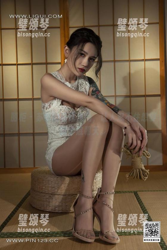 丽柜-苏黎 丽柜 - 苏黎的香莲作品,让人忍不住想要翻个底朝天。