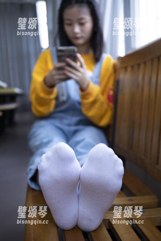 南国足艺 - 沫沫的透明高清写真集，有时候真让人觉得看不够，但也知道再看就腻了。
