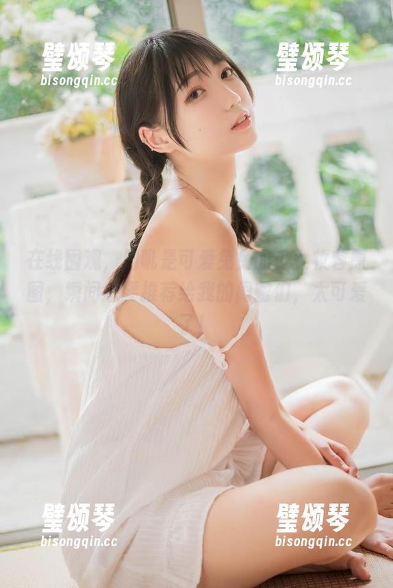 周叽是可爱兔兔 在线围观,周叽是可爱兔兔的少女妆容原图,瞬间想要推荐给我的闺蜜们,太可爱了!
