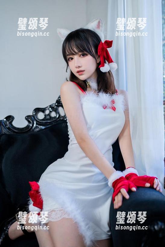 小鹿鹿shika 图片里的小鹿鹿shika,穿旗袍后真是个“惊喜盒”!