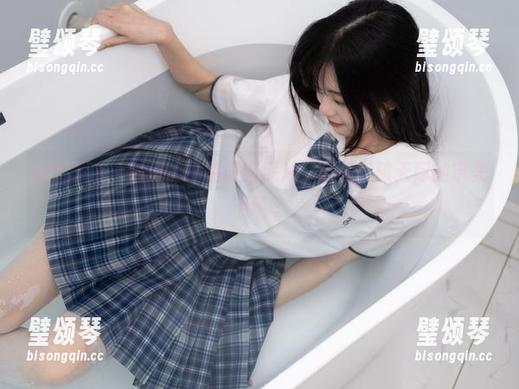 少女秩序-小葵 少女秩序 - 刚到的小葵最新照片,红裙打破天际的审美,不说了。
