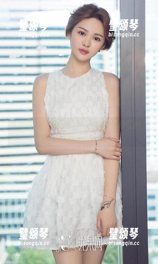 尤果网 - 李莉莉黑丝：图库的美好误解，现在出街！