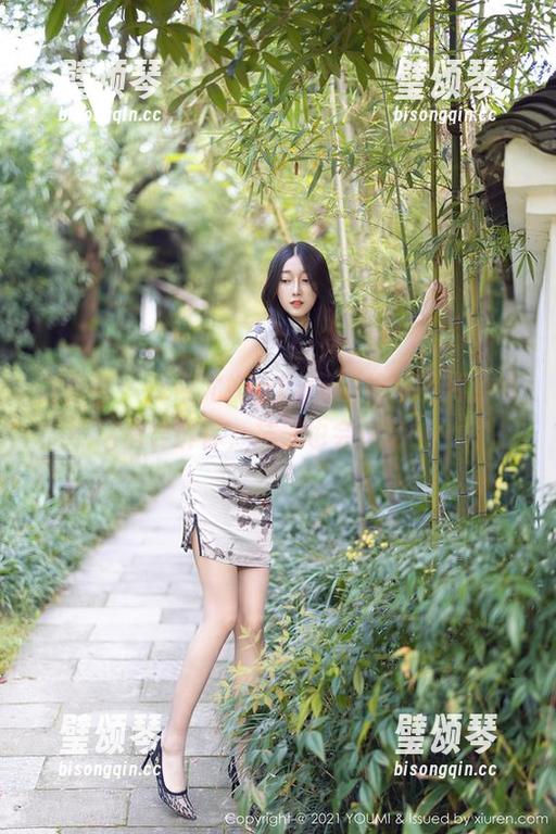 尤蜜荟 - 探索尤妮丝Egg的棉袜图片，悄悄告诉你，袜子也会说话！