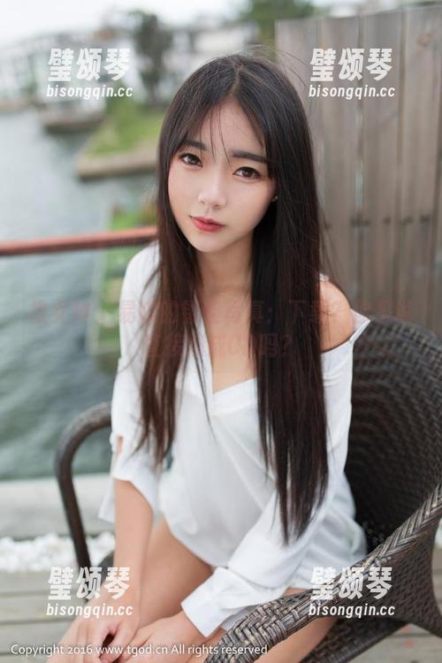 推女神-易阳 推女神 - 易阳的镂空写真:下载?你是说直接烧成CD吗?