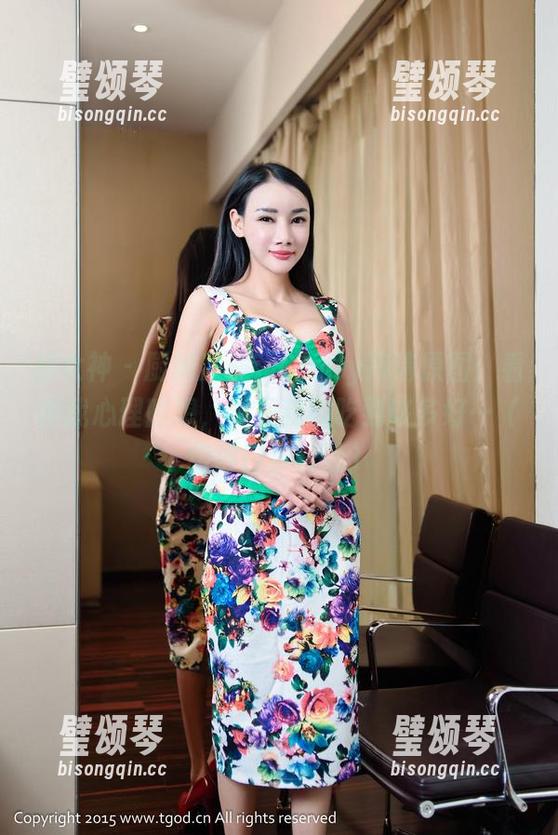 推女神-颜浅浅Cindy 推女神 - 厨娘颜浅浅Cindy高清原图:看得我心理暗想,要是我能吃到该多好…(馋得口水直流)