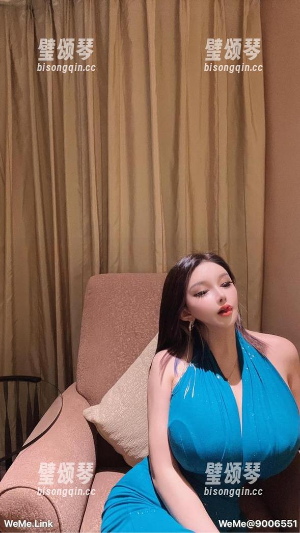 梦露veronica 微密圈 - 精选:梦露veronica的皮衣图包,这搭配...究竟在想啥啊?
