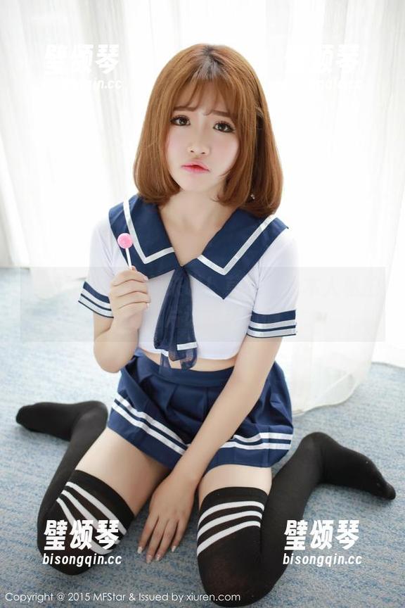模范学院 - 天使来啦！草莓兔兔本人私拍的图片让我想偷懒