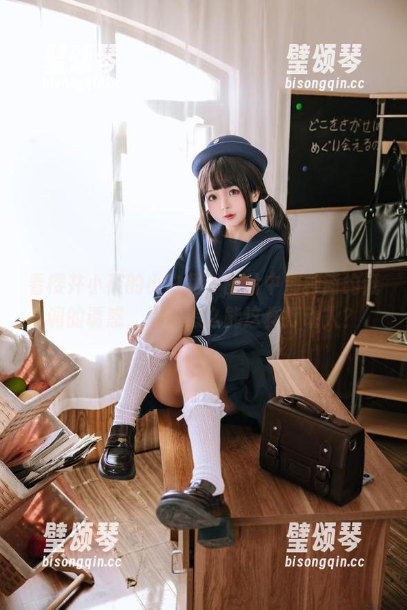 樱井小莜 看樱井小莜的小白裙,图片中那种简约低调的诱惑,原图怎么能这样打动人?