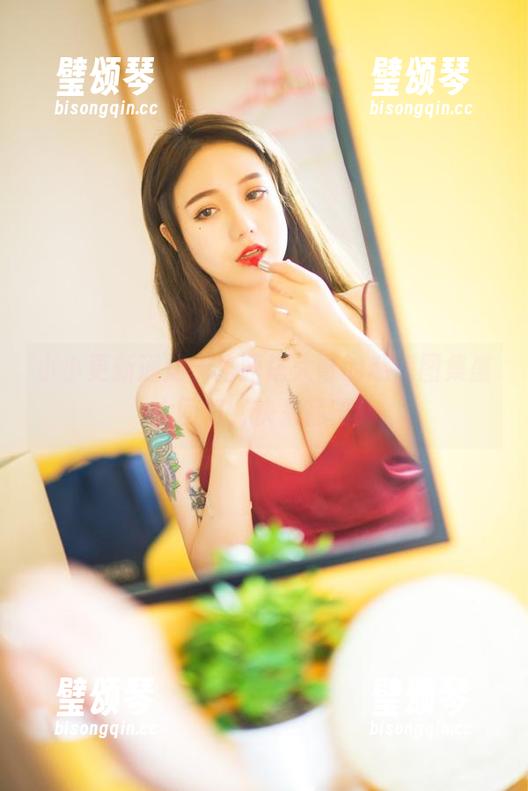 洛丽塔大哥 小小更新通知,洛丽塔大哥的私房图集盛大回归,快来品鉴!