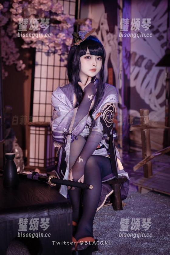 白莉爱吃巧克力 白莉爱吃巧克力泳衣图包:一张比一张会呼吸的照片!