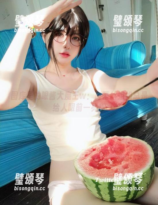 眼酱大魔王w 图库里的眼酱大魔王w:白蕾丝姐姐总是给人眼前一亮!