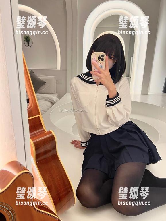 眼酱大魔王w 图包里的眼酱大魔王w,福利好到令人窒息,还是清纯的那种!