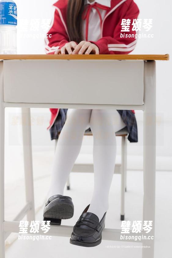 紧急企划 - 奶糖与学妹的完美碰撞，福利图片请自带纸巾！