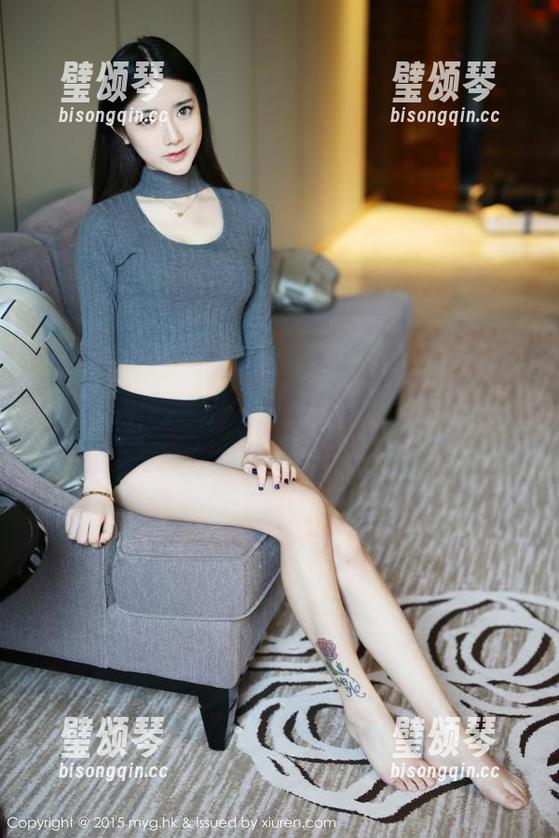 美媛馆 - 家里的宠儿：温心怡最新居家套图更新，让我也想偷个懒！