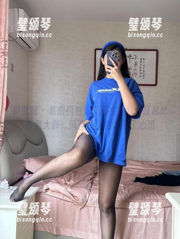 美邵女Baby 微密圈 - 私房图包:美邵女Baby扛起比基尼大旗,风直接把我吹散了心思