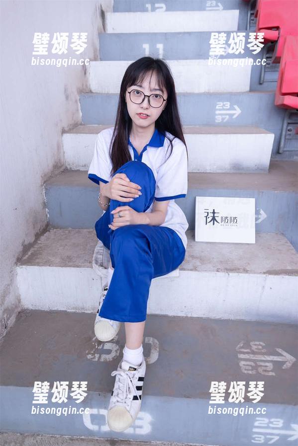 袜啵啵-小甜豆 袜啵啵 - 小甜豆的短黑丝图库,精选中的“哇,太有意思了”,完全不符合我的品味!
