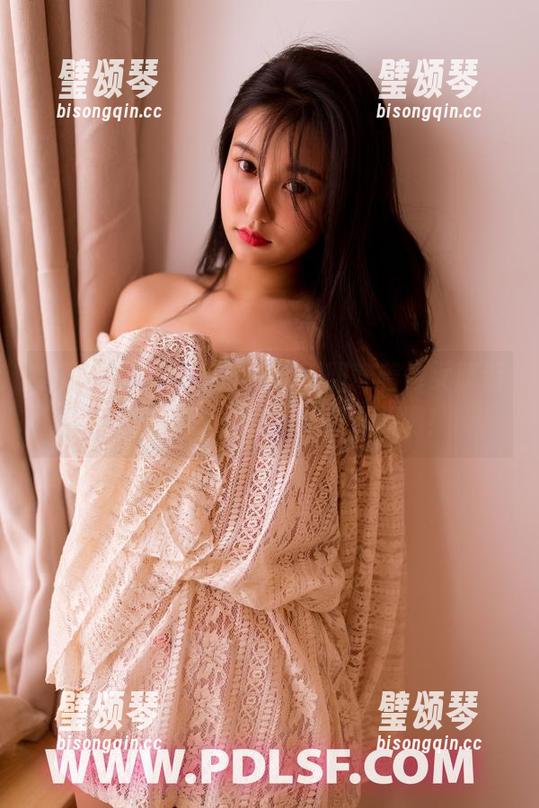 轰趴猫 - 原图来袭，土肥圆穿着修女服装的惊慎体验，想下载就大胆吧！