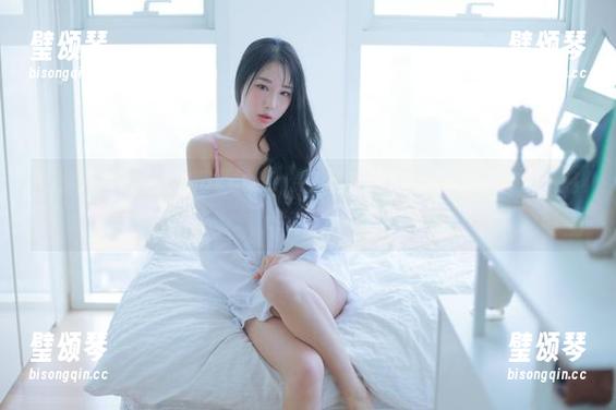 韩国CoCo 奶油派图集里的韩国CoCo,资源看过就难以忘怀,脑海里总是挂念着。