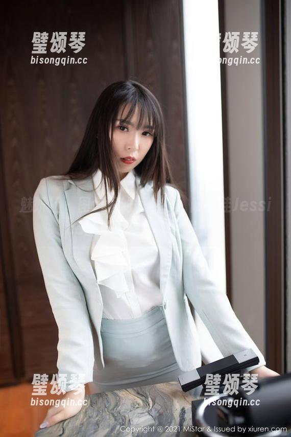 魅妍社-陆金佳Jessica 魅妍社 - 图包里的每一张,陆金佳Jessica的美腿都在默默发光。